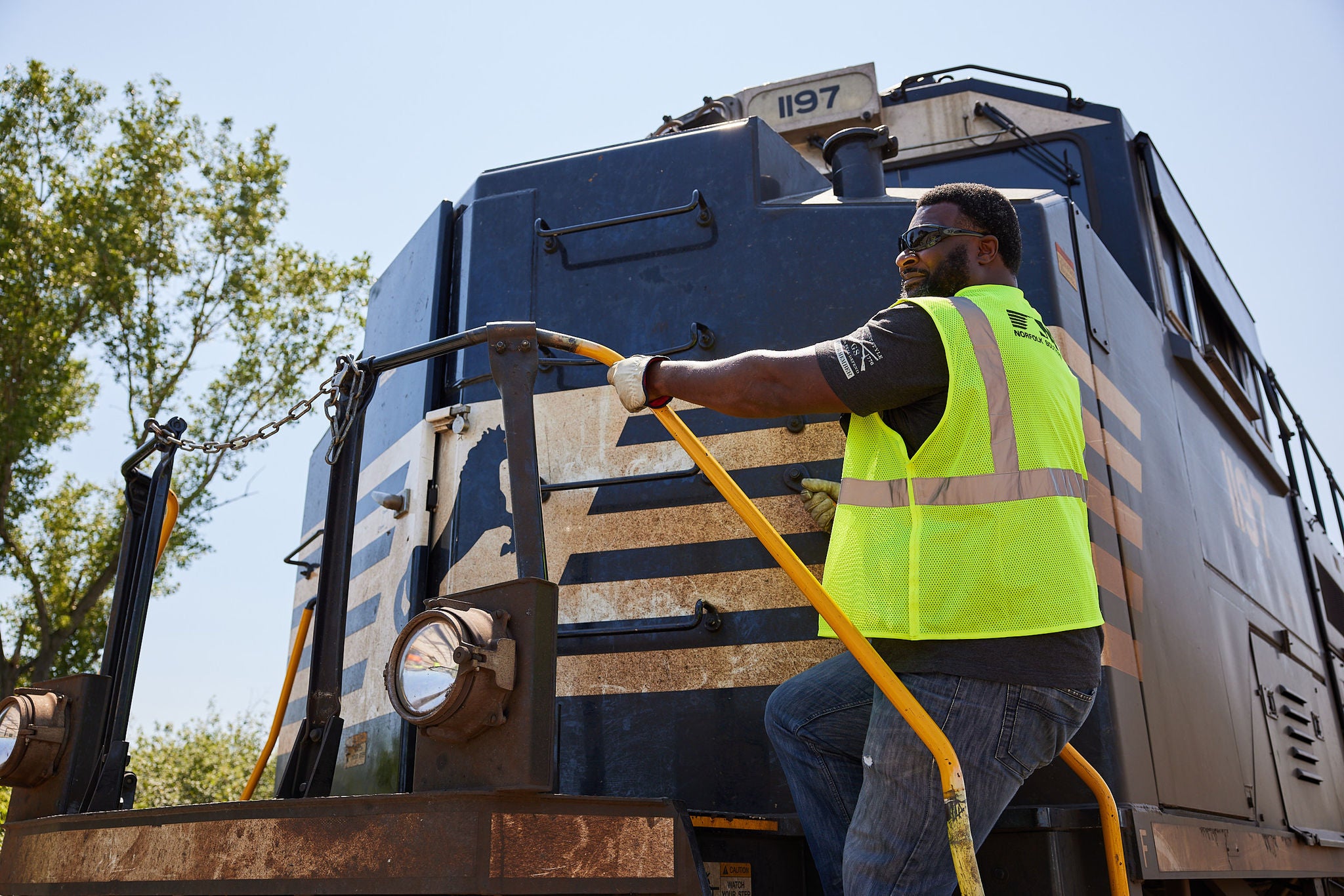 Driving Rail Safety on the ground